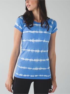 Lululemon Swiftly Tech Short Sleeve Crew Sz 6 In Pipe Dream Blue